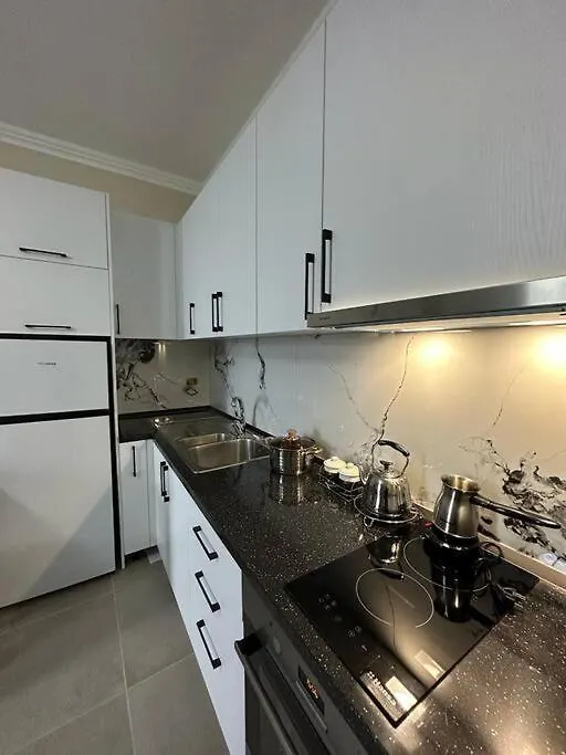 4 Seasons Apartment Lezhe