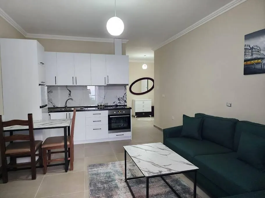4 Seasons Apartment Lezhe